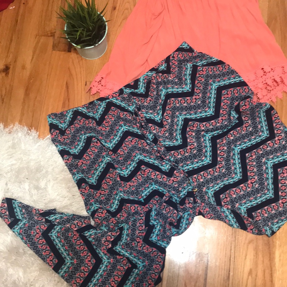 Chevron Patterned Palazzo Pants - image 1